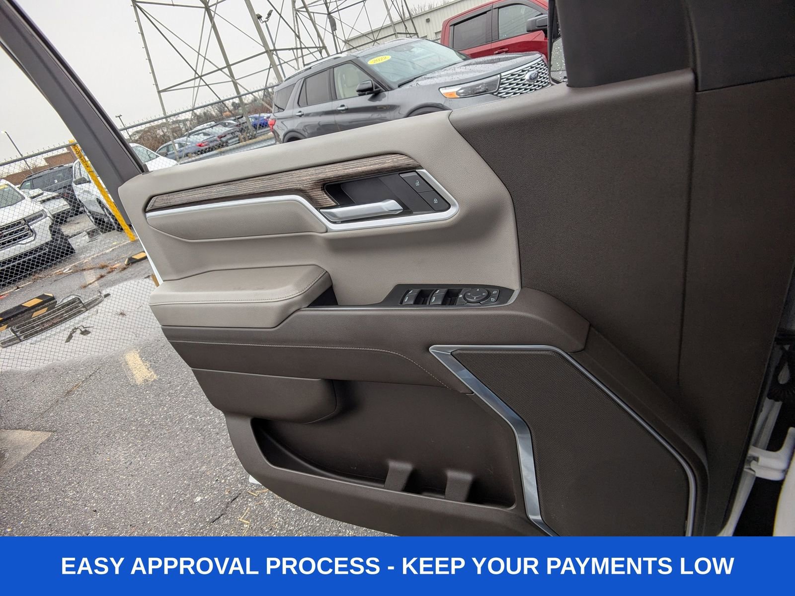 Used 2022 GMC Sierra 1500 SLE image 35