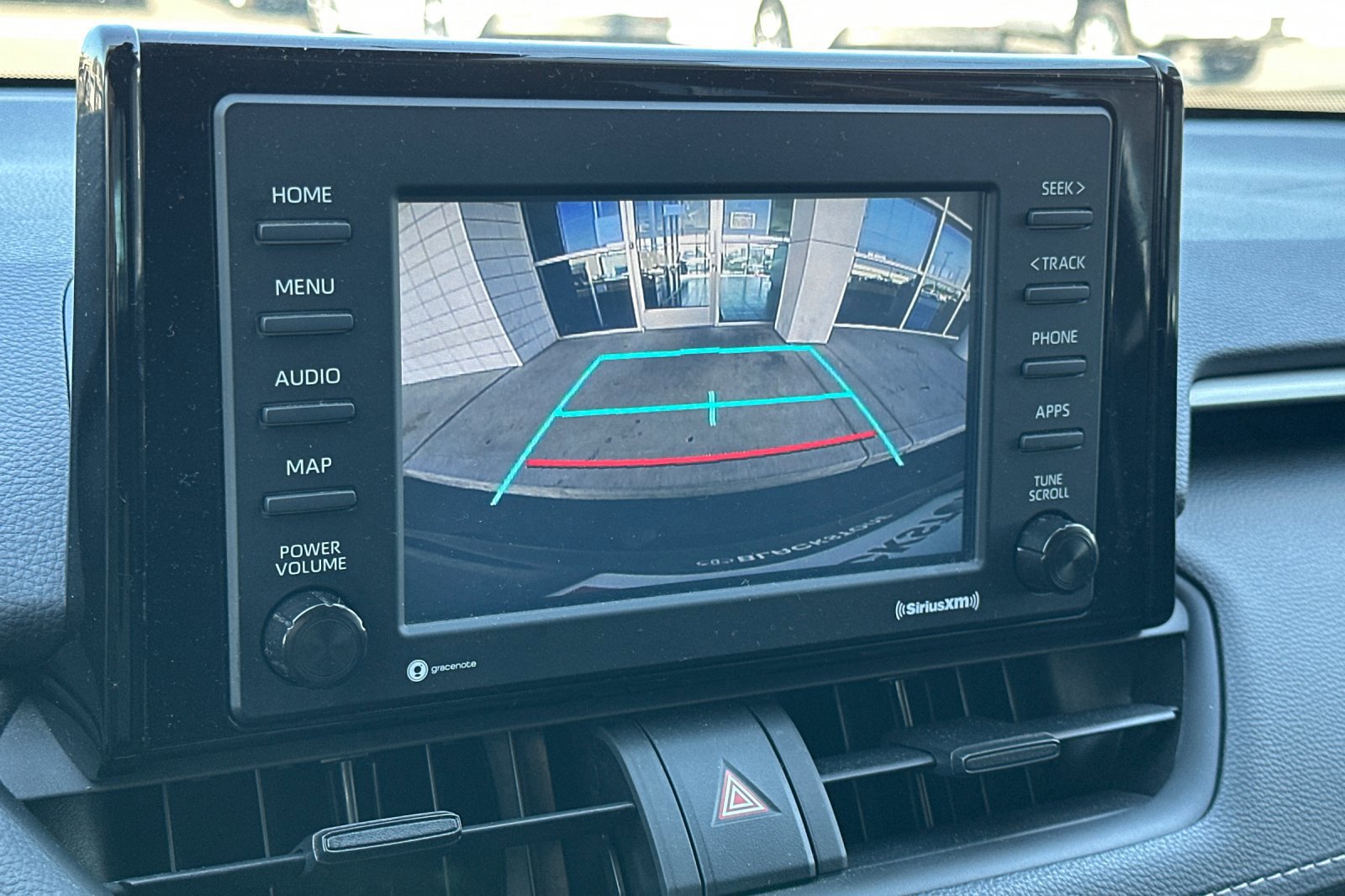 Used 2022 Toyota RAV4 LE image 19