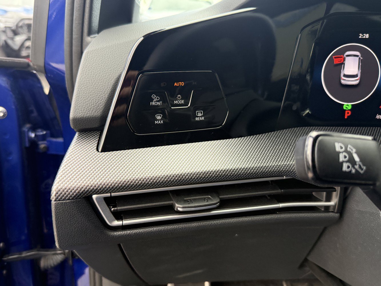 Used 2026 Volkswagen Golf AWD/4WD image 17