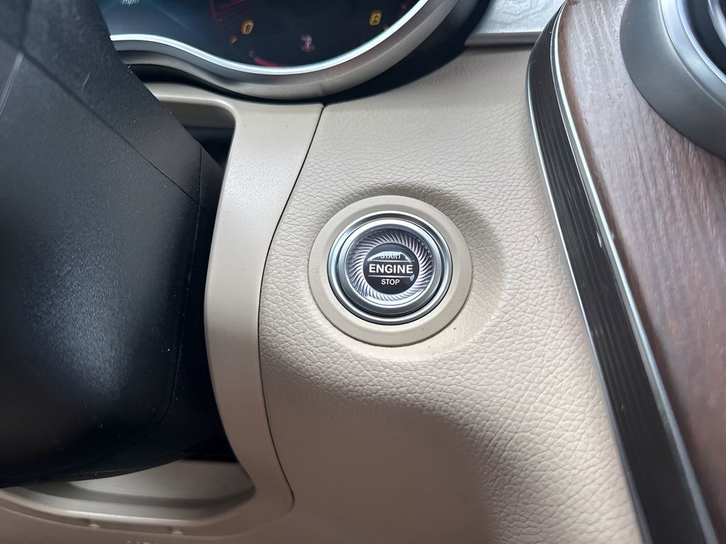 Used 2021 Mercedes-Benz GLC 300 4MATIC image 20