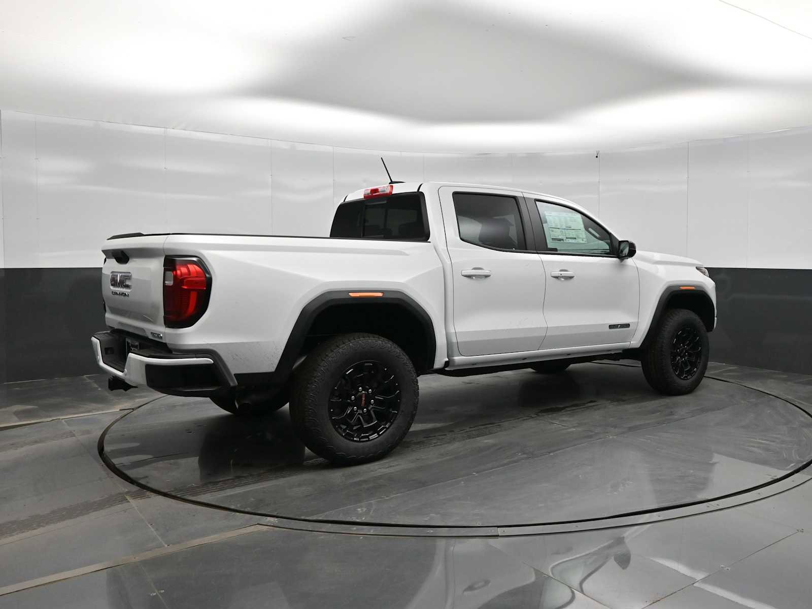 New 2026 GMC Canyon Elevation RWD image 8