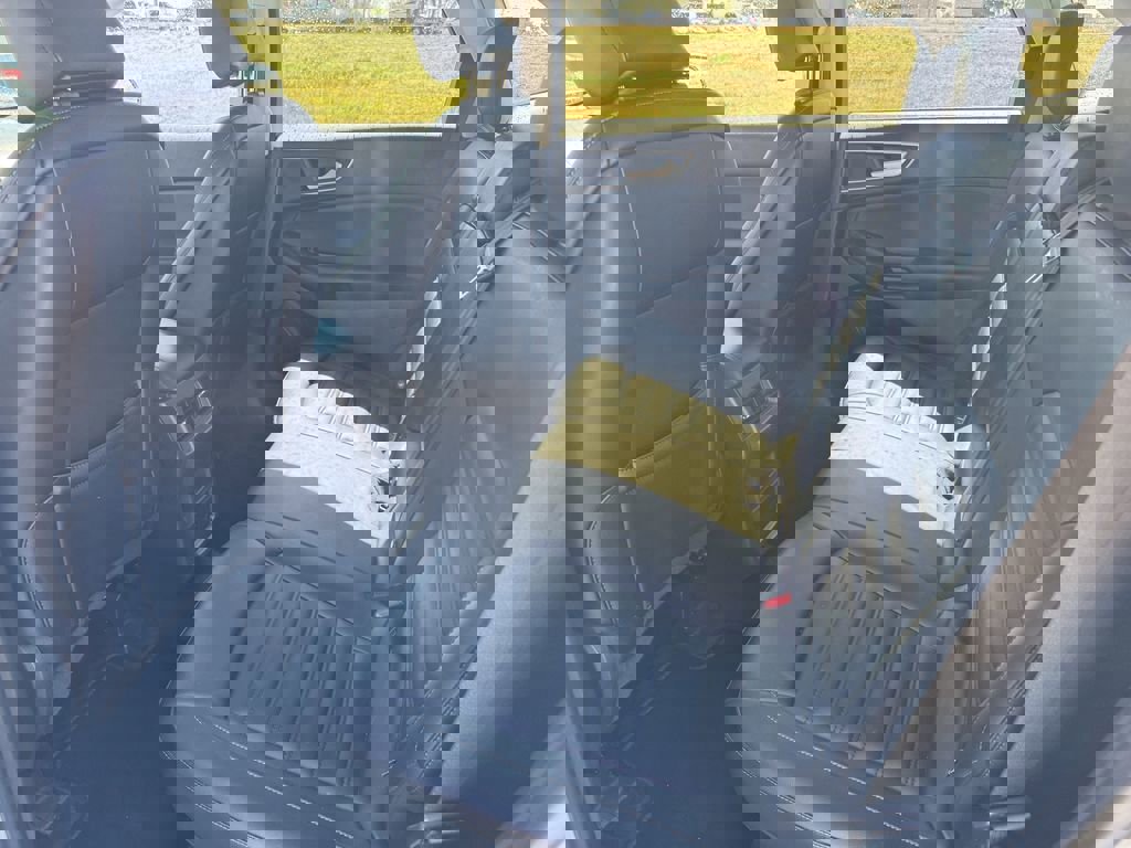 Used 2024 Ford Edge SEL image 10