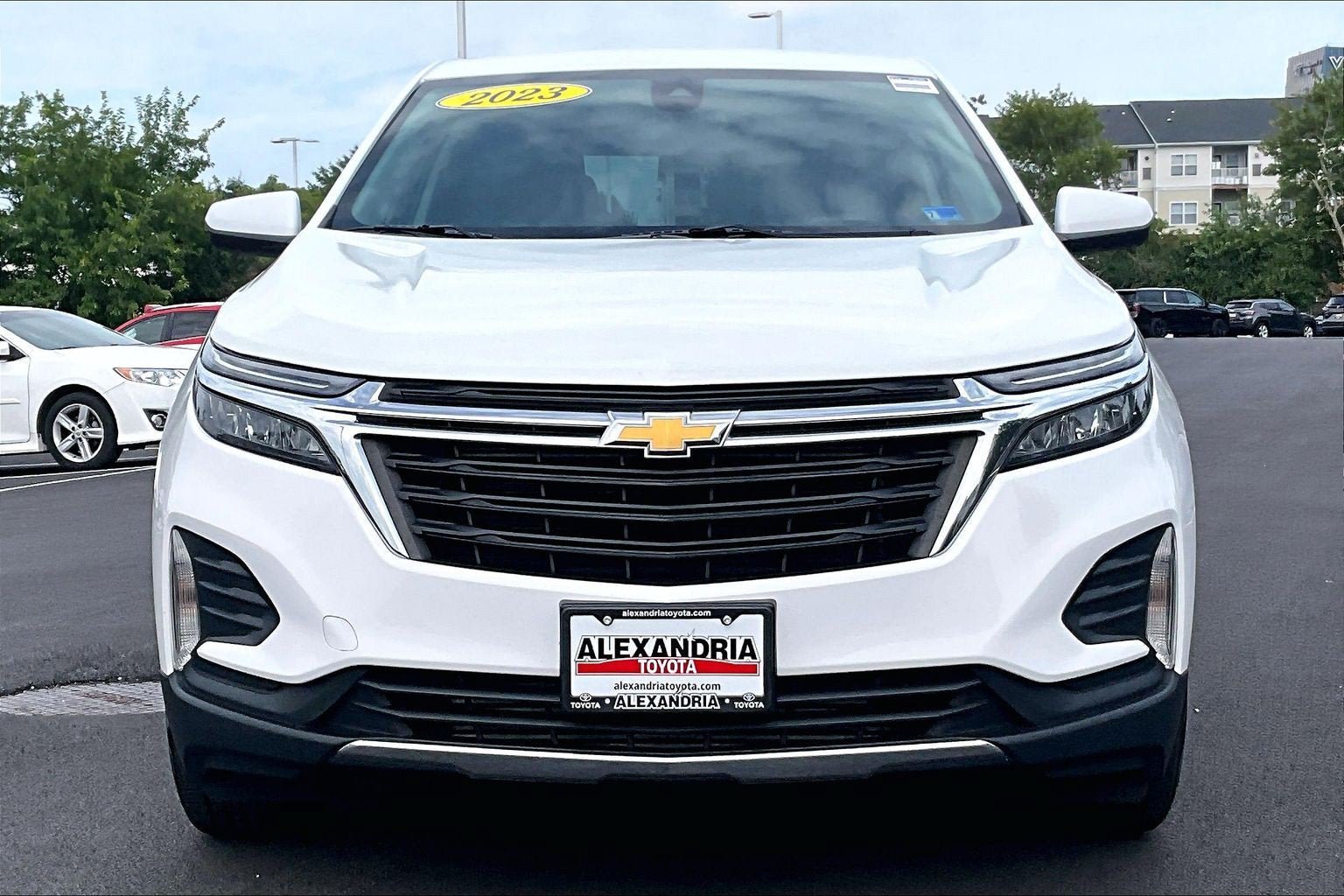 Used 2023 Chevrolet Equinox LT FWD image 3