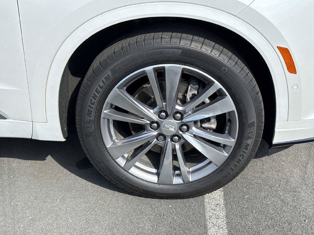 Certified 2023 Cadillac XT6 Premium Luxury w/ Technology Package AWD/4WD image 14