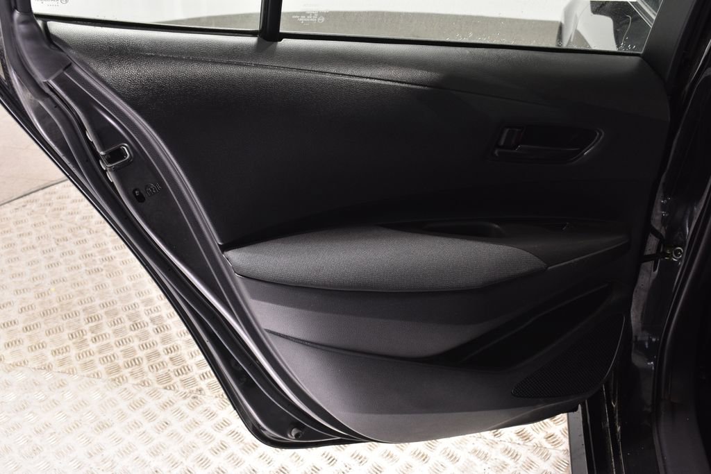 Used 2022 Toyota Corolla LE image 26