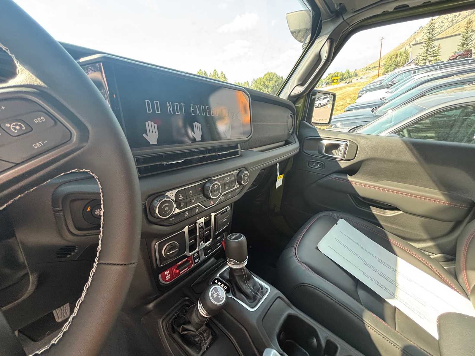 New 2025 Jeep Gladiator Rubicon image 16