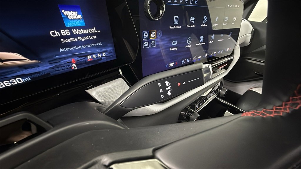 Used 2025 Chevrolet Silverado EV RST image 27