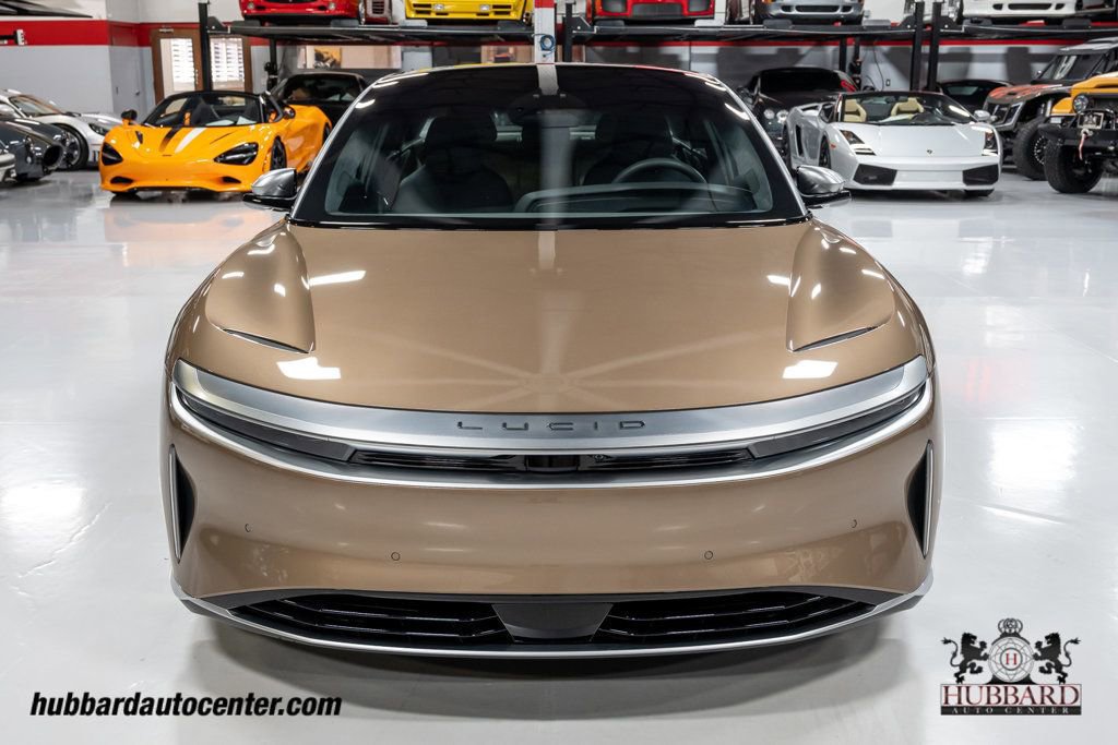 Used 2022 Lucid Air Dream Edition image 3