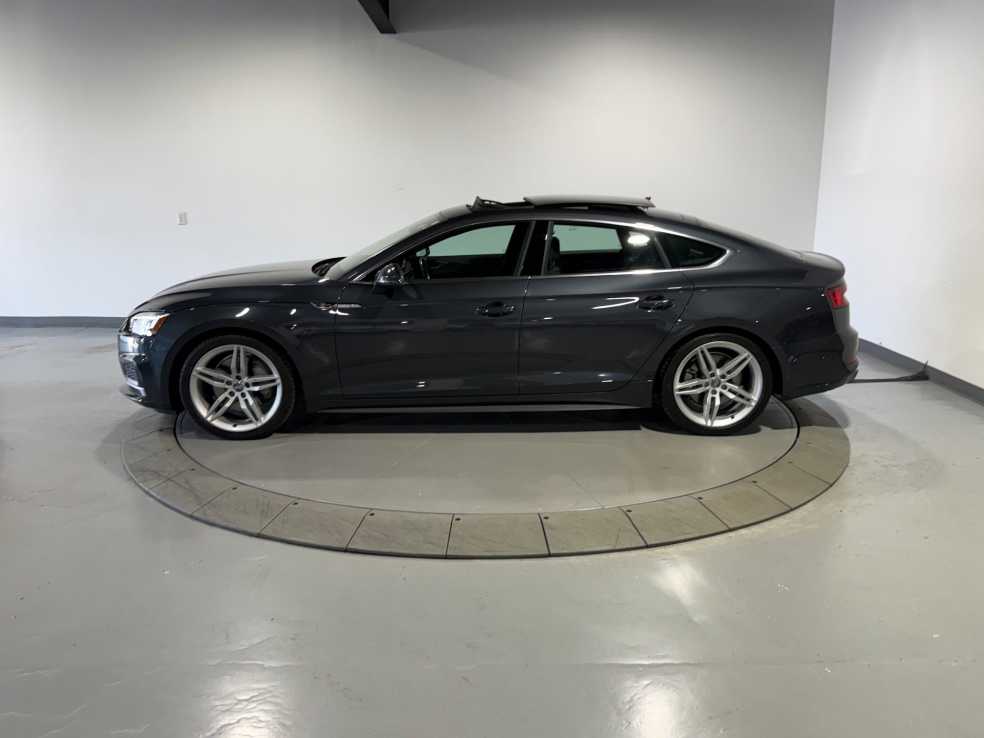 Used 2019 Audi A5 2.0T Premium Plus w/ Premium Plus AWD/4WD image 10