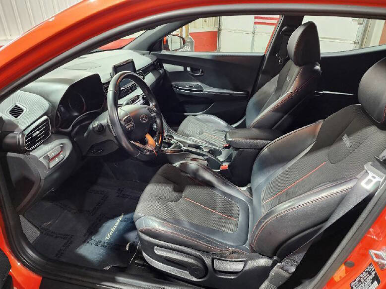 Used 2019 Hyundai Veloster 2.0 Premium FWD image 9