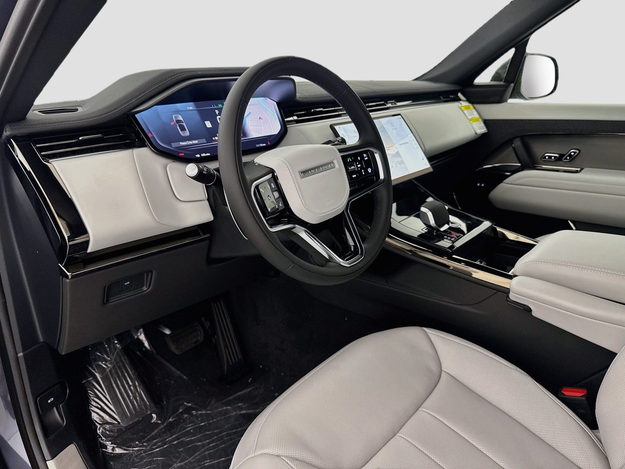 Used 2026 Land Rover Range Rover Sport SE AWD/4WD image 8