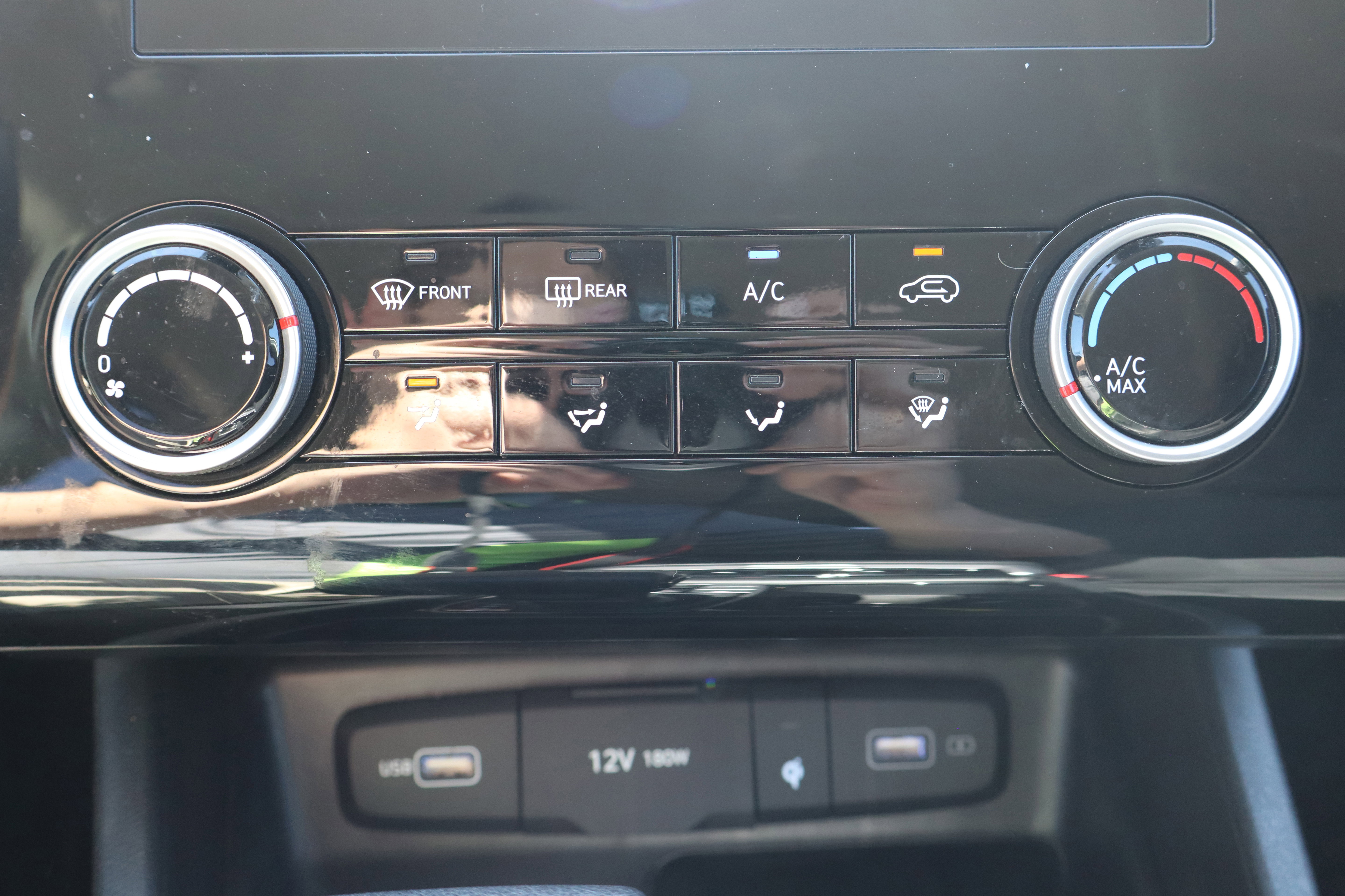 Used 2023 Hyundai Tucson SEL w/ Winter Package image 21