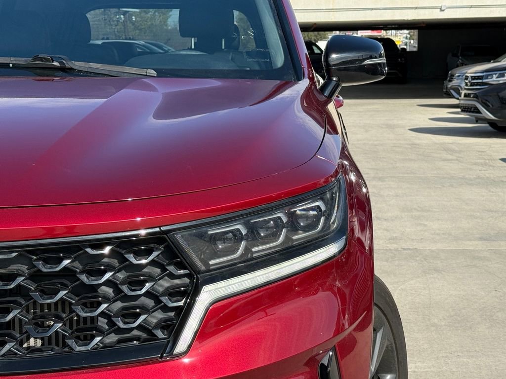 Used 2023 Kia Sorento SX image 3