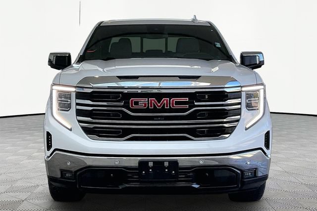 Used 2023 GMC Sierra 1500 SLT AWD/4WD image 2
