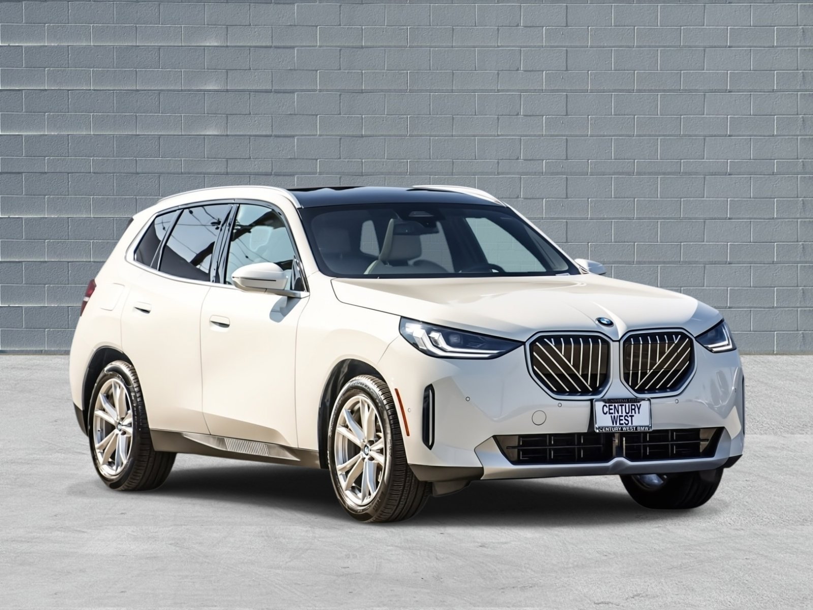 Used 2025 BMW X3 xDrive30i w/ Convenience Package image 1