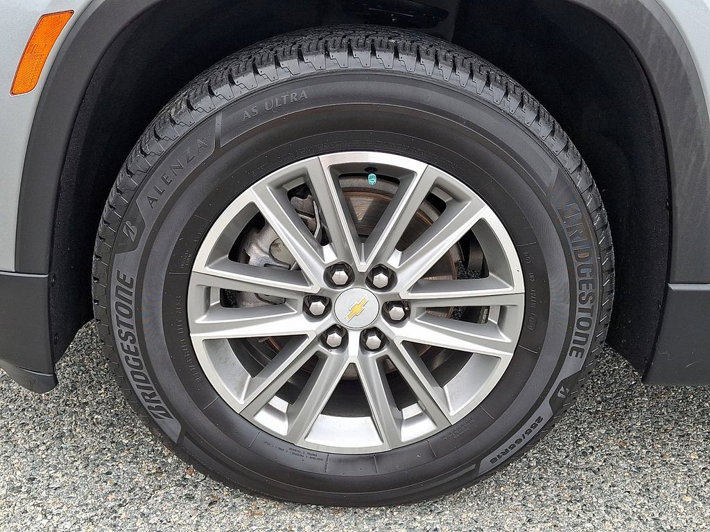 Used 2023 Chevrolet Traverse LT AWD/4WD image 8