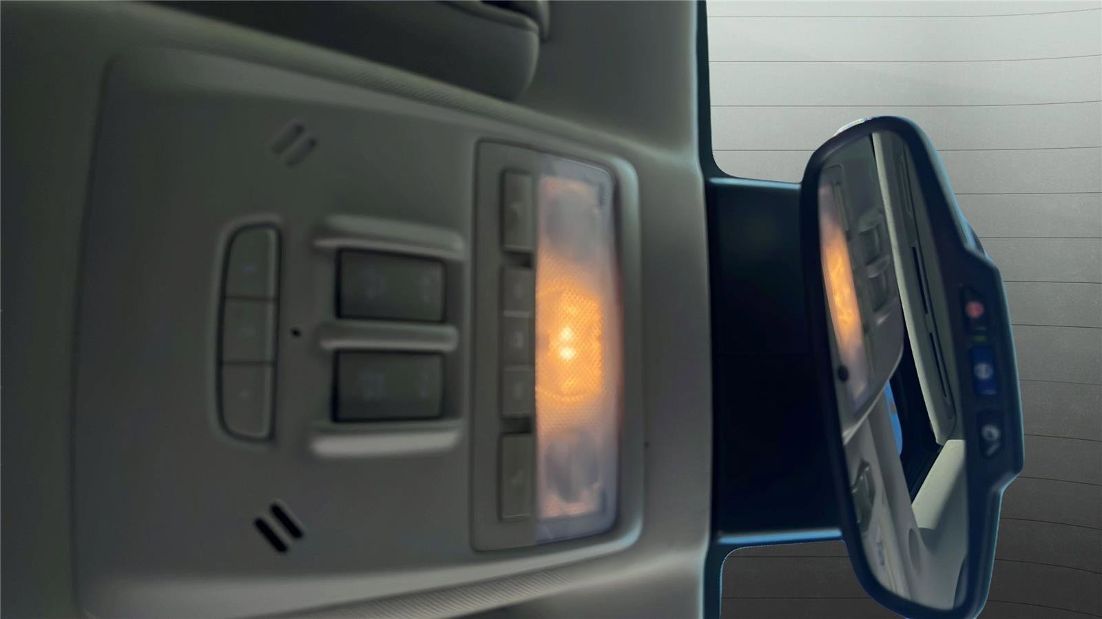 Used 2019 Buick Encore Essence image 5