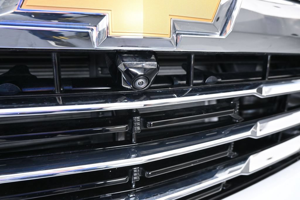 Used 2025 Chevrolet Suburban LT RWD image 57