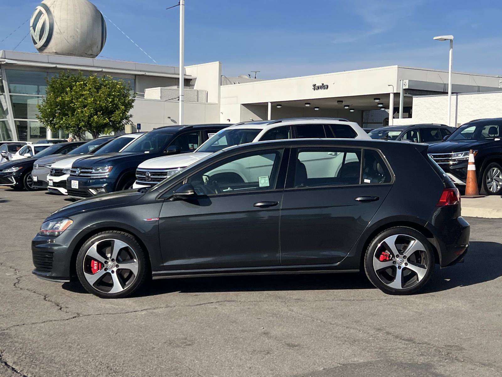 Used 2017 Volkswagen GTI Autobahn image 2