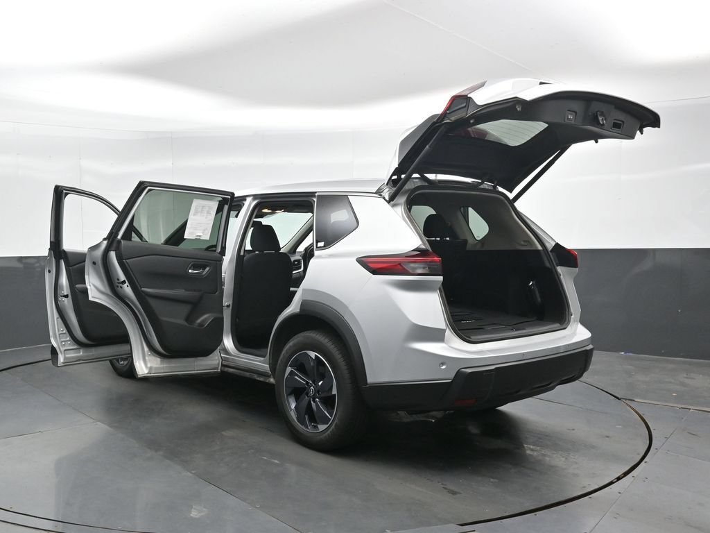 Used 2024 Nissan Rogue SV FWD image 49