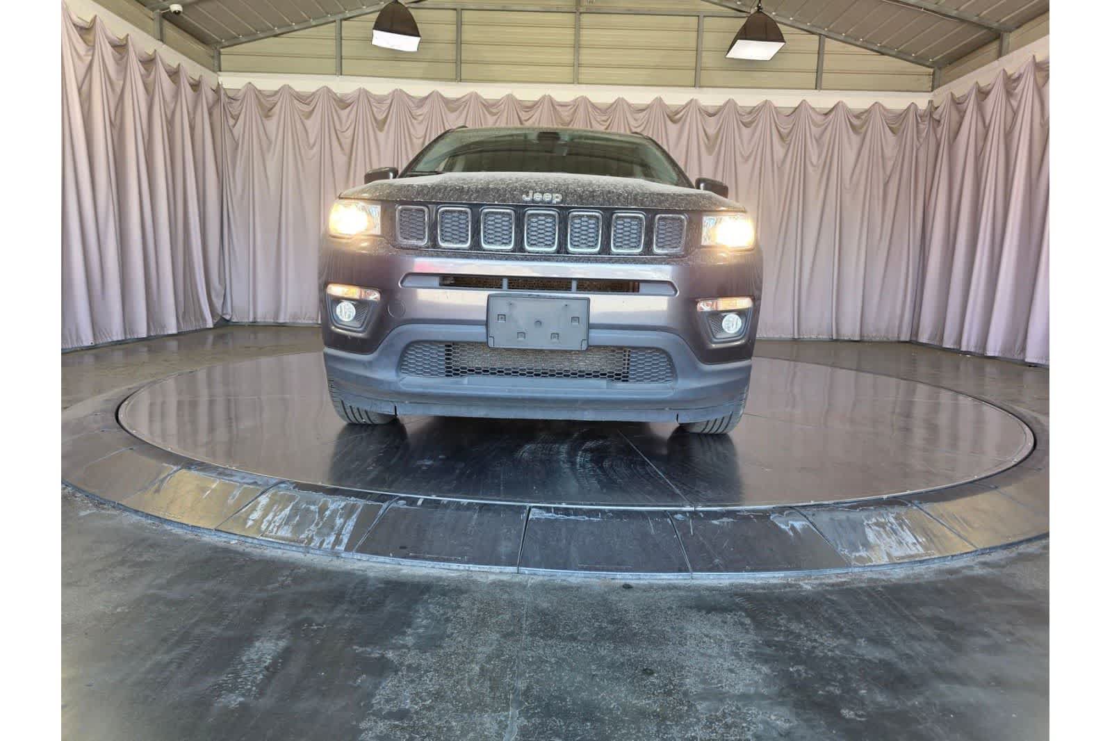 Used 2020 Jeep Compass Latitude FWD video 2