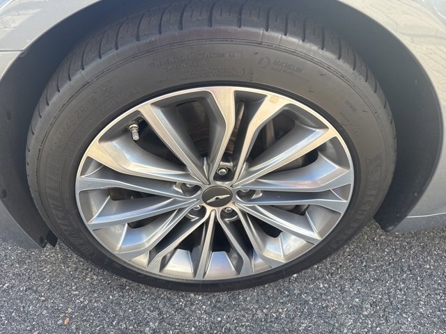 Used 2017 Genesis G80 3.8 w/ Option Group 03 image 5