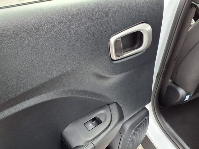 Used 2025 Hyundai Venue SEL image 63