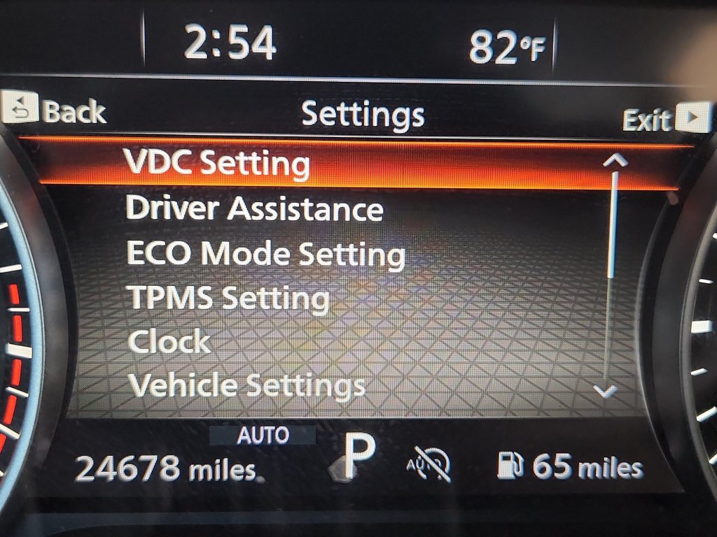 Used 2025 Nissan Pathfinder SL AWD/4WD image 30