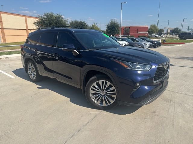 Used 2023 Toyota Highlander Platinum