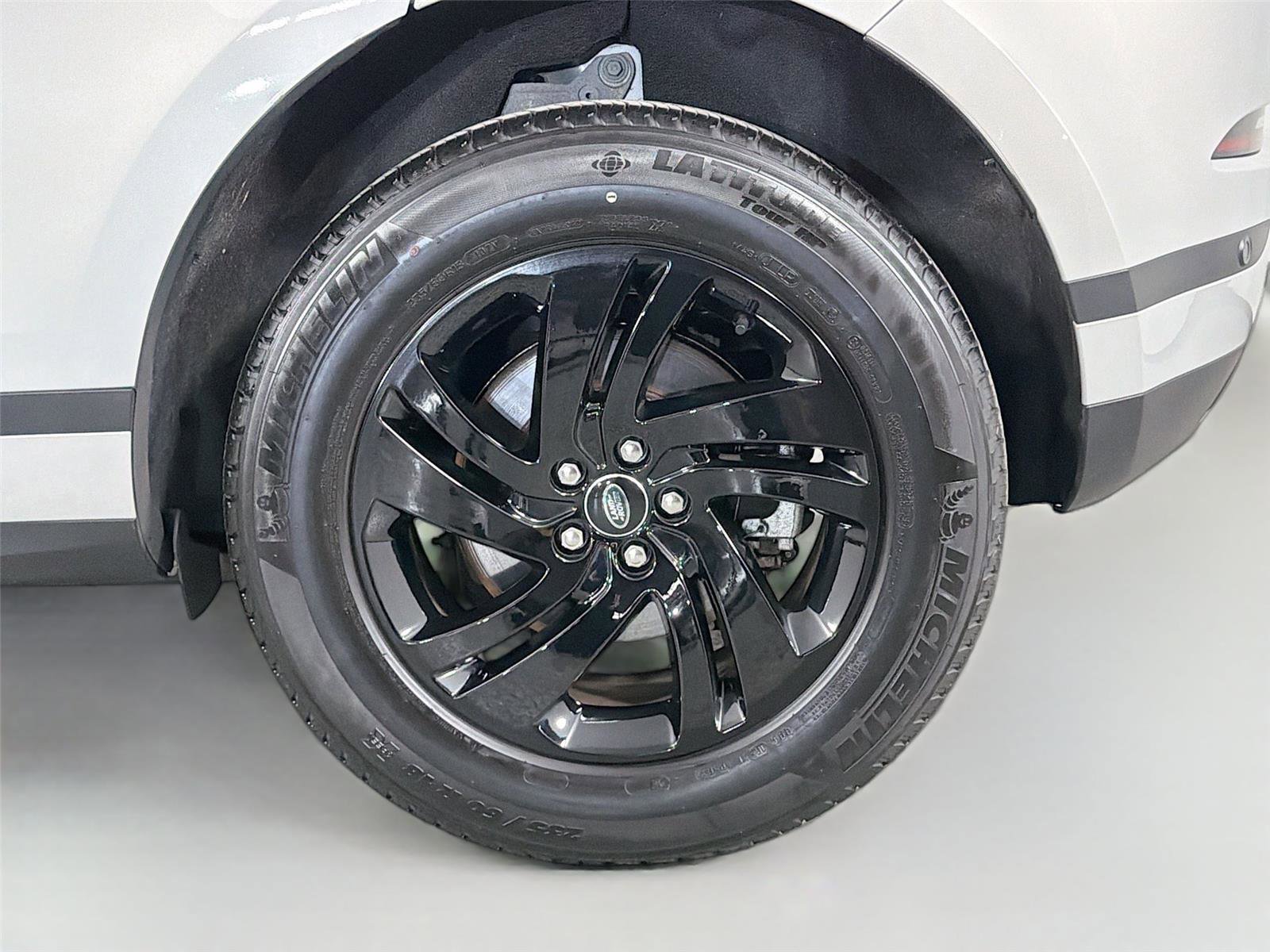 Certified 2025 Land Rover Range Rover Evoque S AWD/4WD image 31