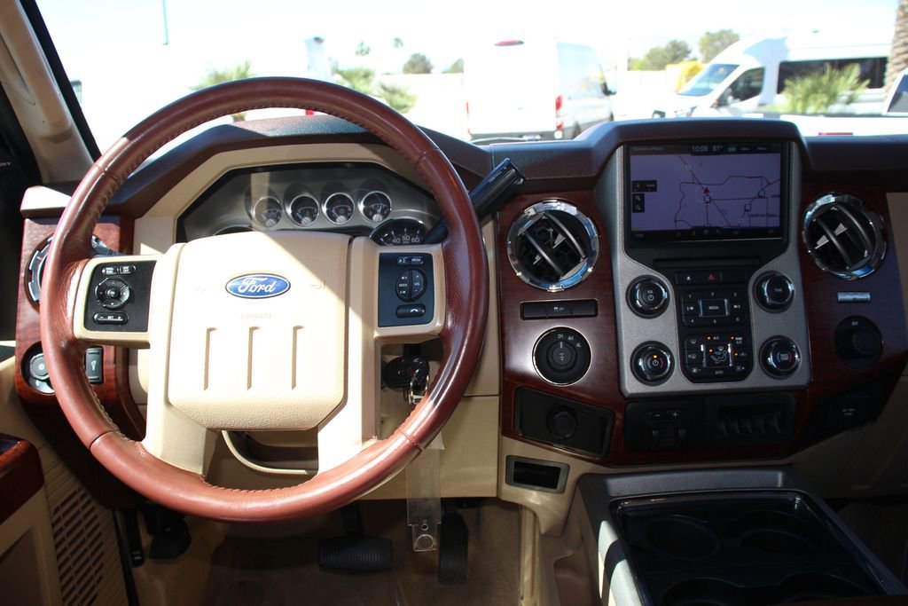 Used 2013 Ford F250 King Ranch w/ King Ranch w/Chrome Pkg image 15