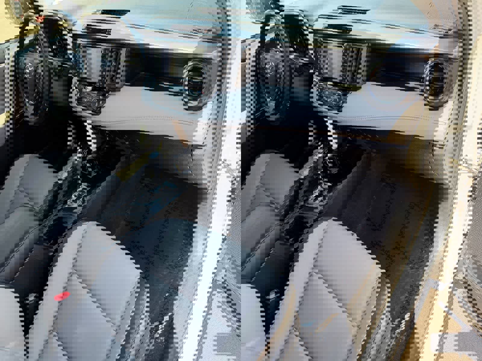 Used 2018 Toyota RAV4 Limited w/ Advanced Technology Package image 11