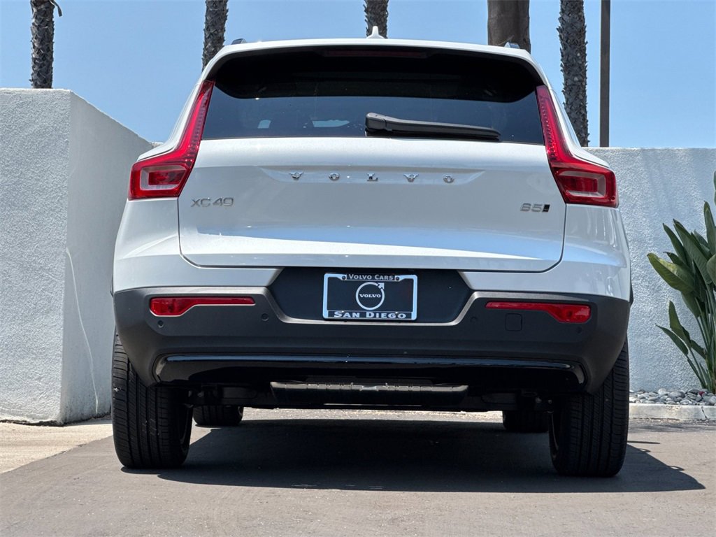 New 2026 Volvo XC40 B5 Plus w/ Protection Package Premier image 4