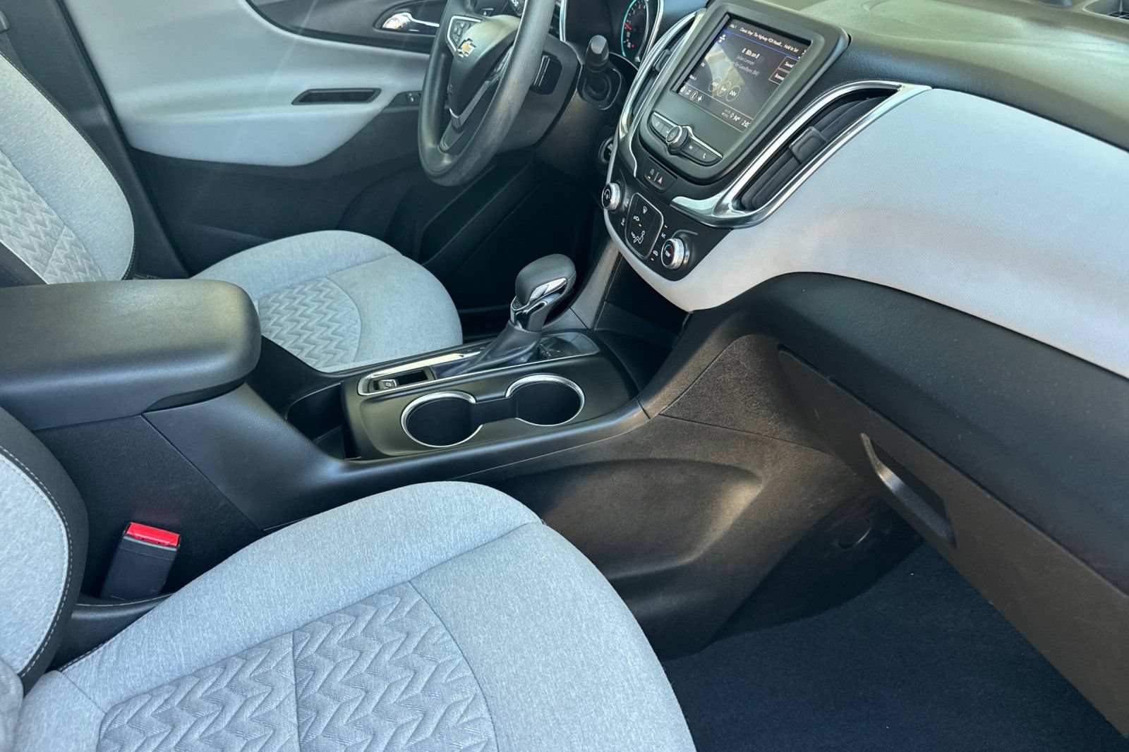 Used 2022 Chevrolet Equinox LT FWD image 17