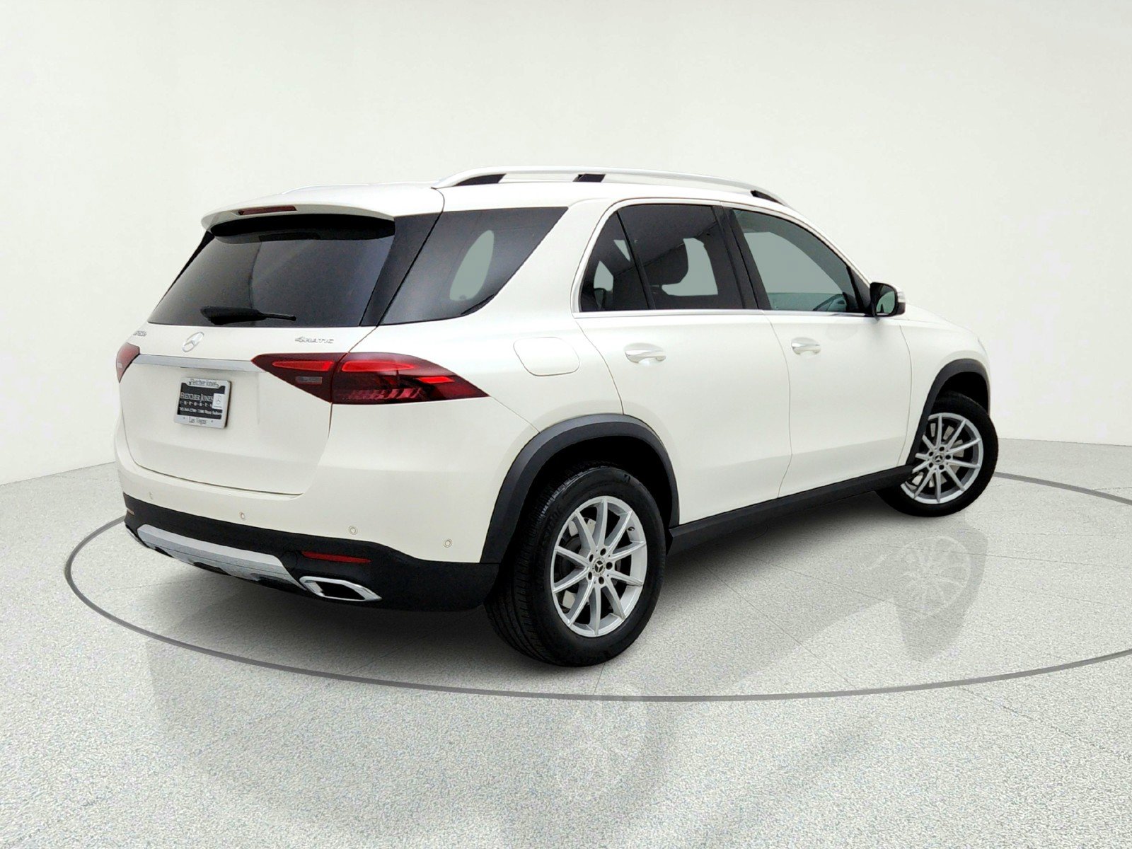 Used 2024 Mercedes-Benz GLE 450e 4MATIC image 9