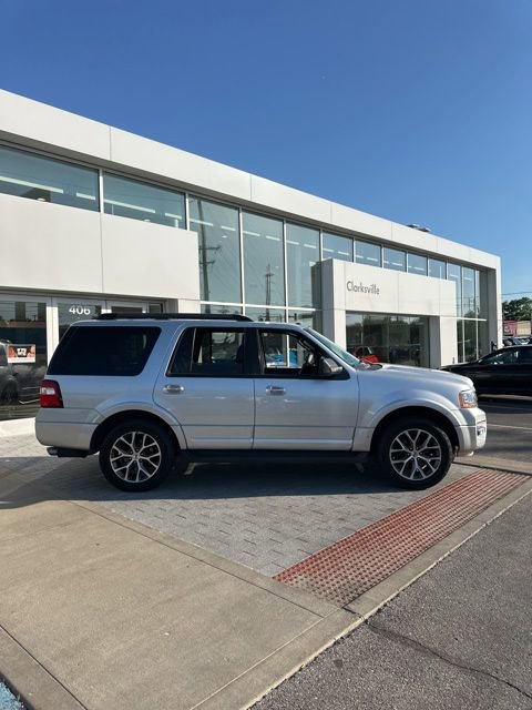 Used 2017 Ford Expedition XLT w/ Equipment Group 202A RWD image 5