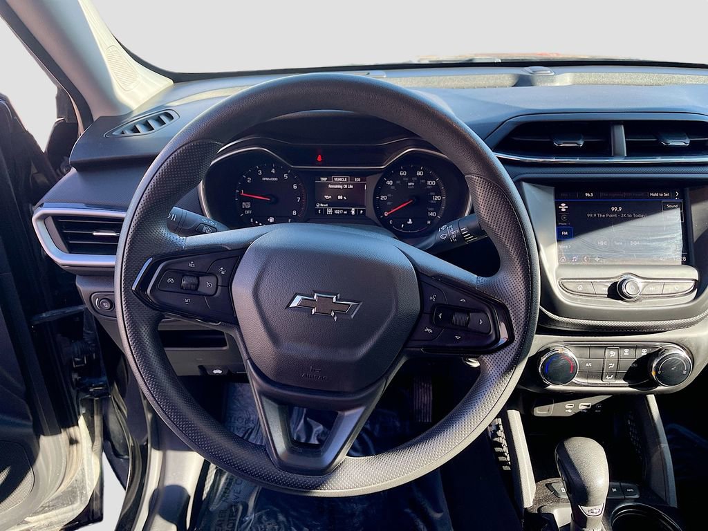 Used 2023 Chevrolet TrailBlazer LS image 11