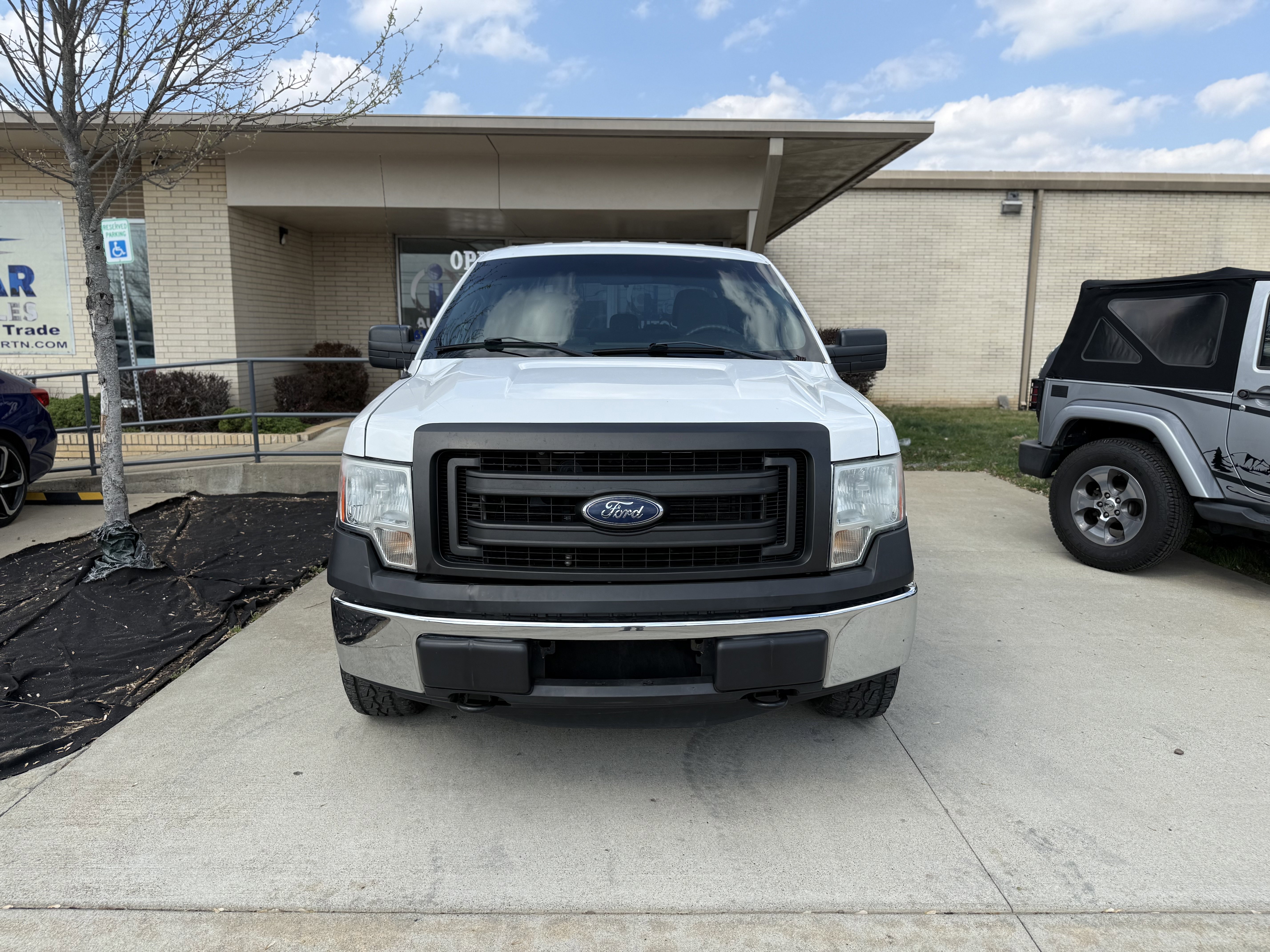 Used 2014 Ford F150 XL w/ Equipment Group 101A Mid AWD/4WD image 2