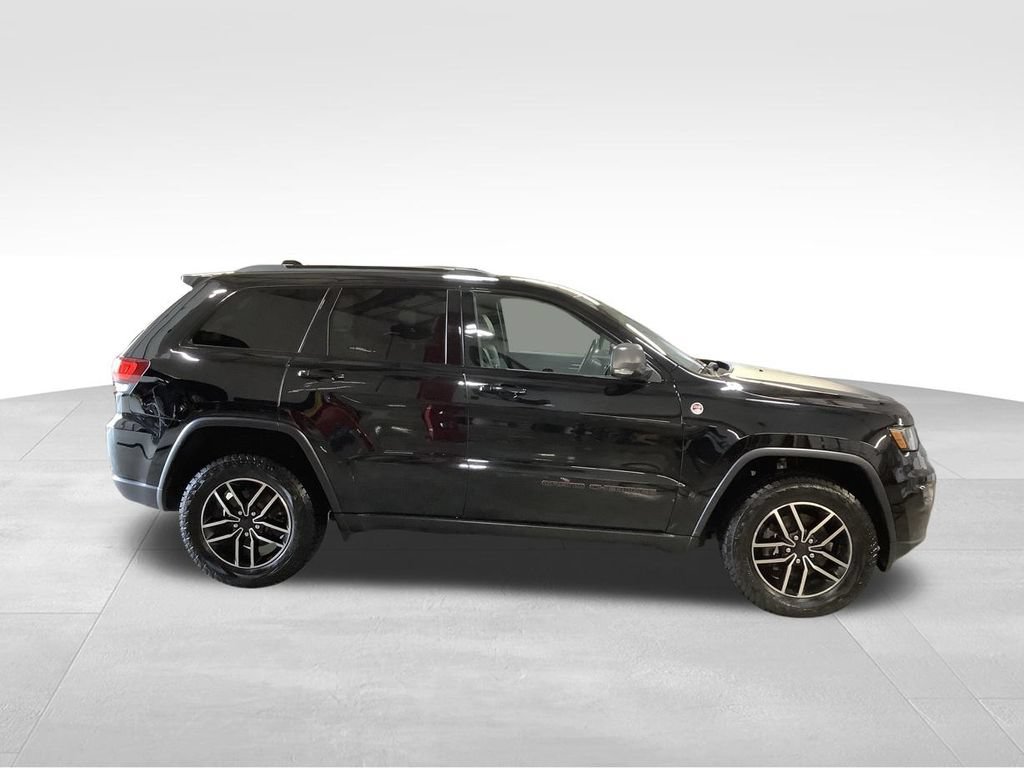 Used 2020 Jeep Grand Cherokee Trailhawk AWD/4WD image 8
