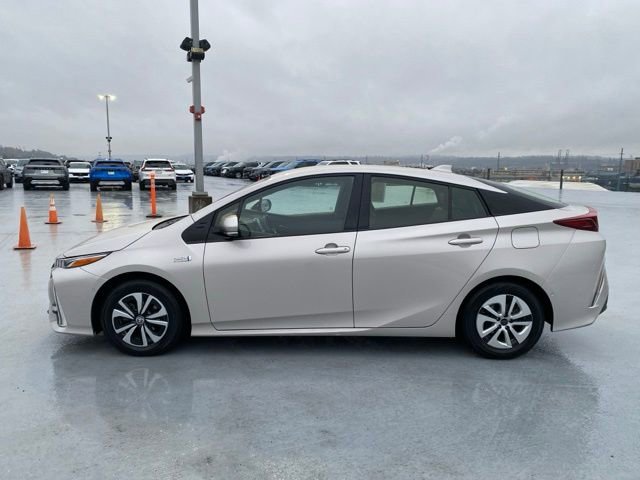 Certified 2017 Toyota Prius Prime Advanced image 6