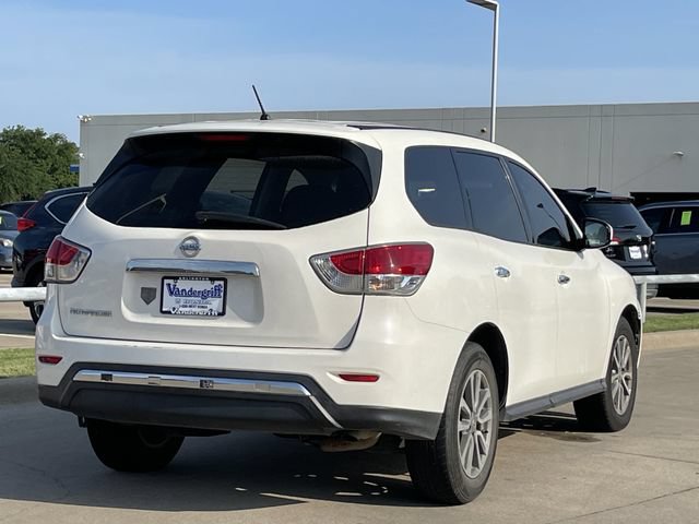 Used 2014 Nissan Pathfinder S FWD image 4