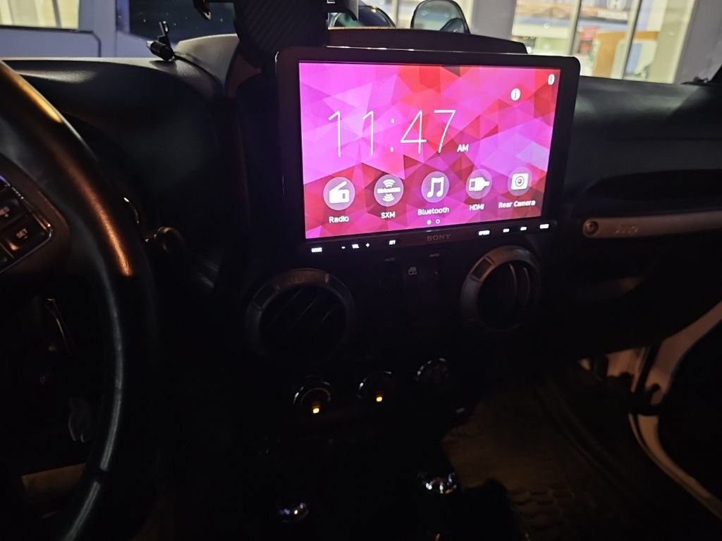 Used 2018 Jeep Wrangler Sport AWD/4WD image 13