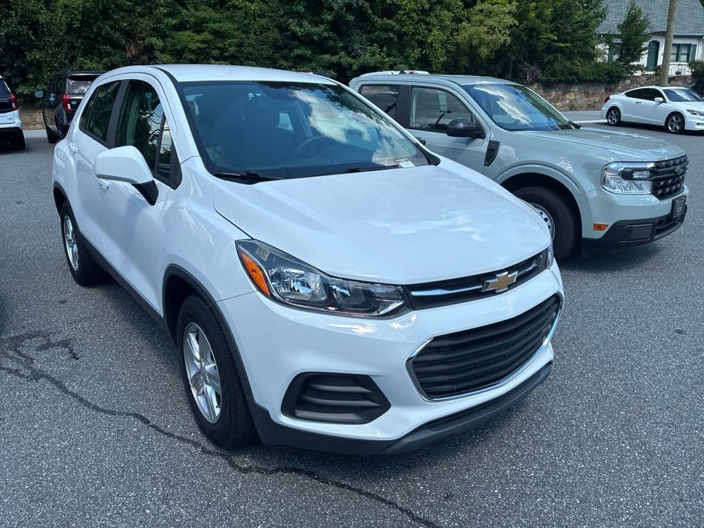 Used 2019 Chevrolet Trax LS FWD image 1