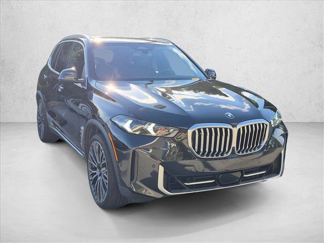 Used 2024 BMW X5 sDrive40i w/ Parking Assistance Package RWD image 3