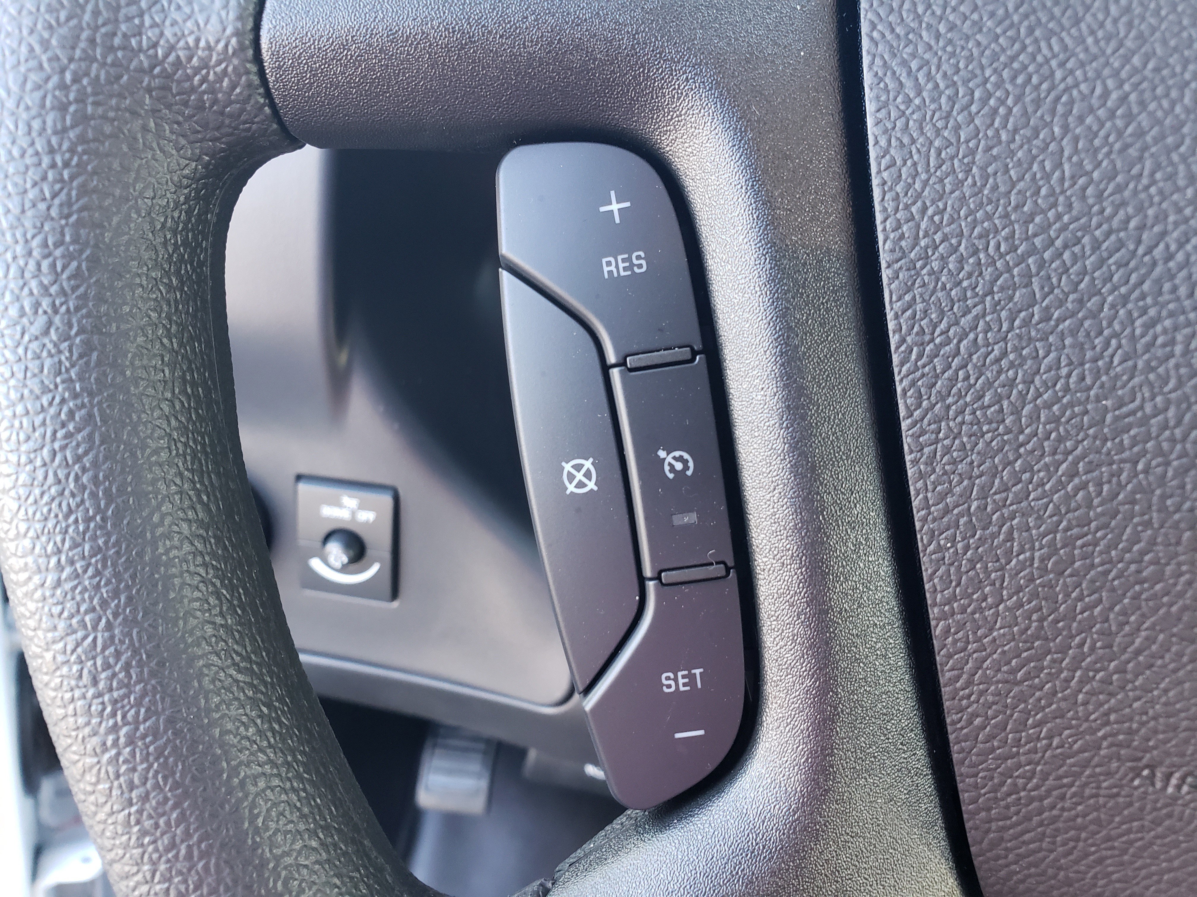 New 2025 Chevrolet Express 2500 Extended w/ Driver Convenience Package image 18