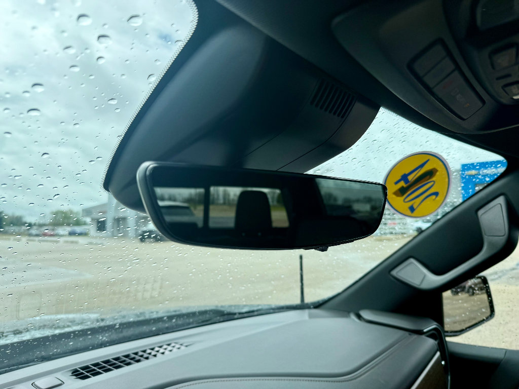 Used 2024 Chevrolet Silverado 1500 High Country w/ Technology Package image 21