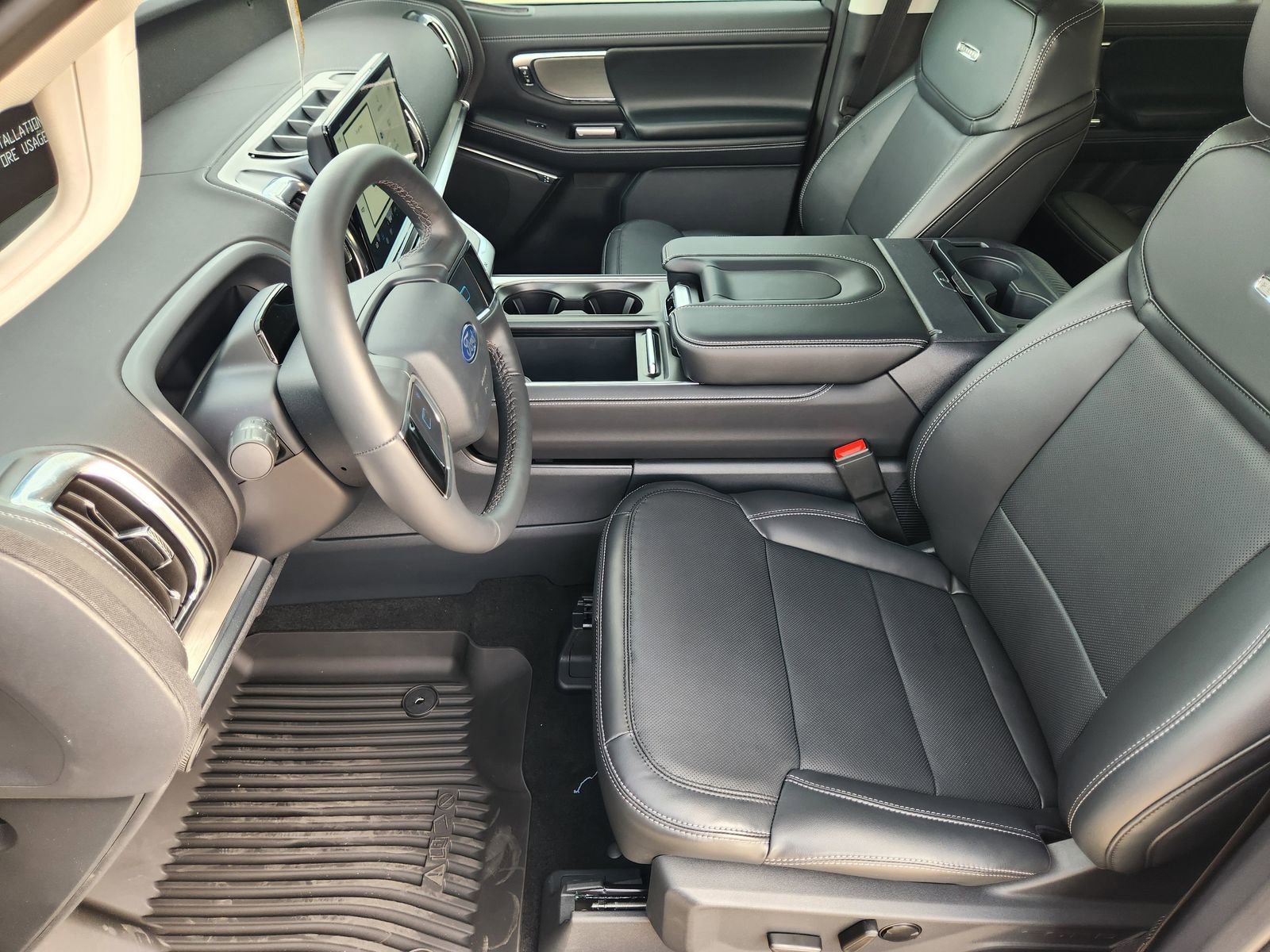 New 2026 Ford Expedition Platinum w/ Driver's Package AWD/4WD image 13