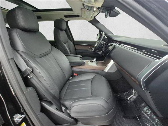 Certified 2025 Land Rover Range Rover SE AWD/4WD image 25