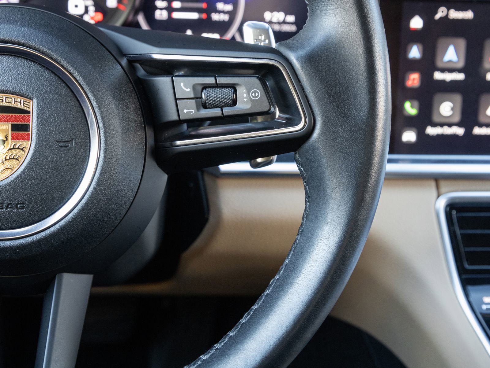 Certified 2023 Porsche Panamera 4 Platinum Edition image 16