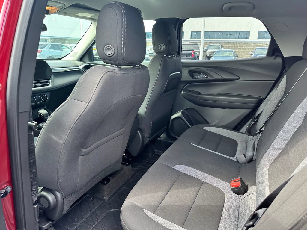 Used 2024 Chevrolet TrailBlazer LS w/ LS Convenience Package FWD image 35